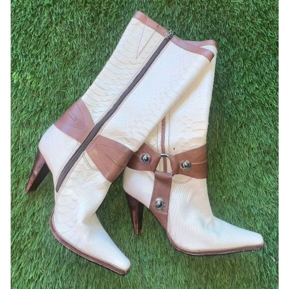 Schutz Womens Ivory With Brown leather Riding Boots Strap Buckle Boot SZ 7 B - Picture 1 of 16